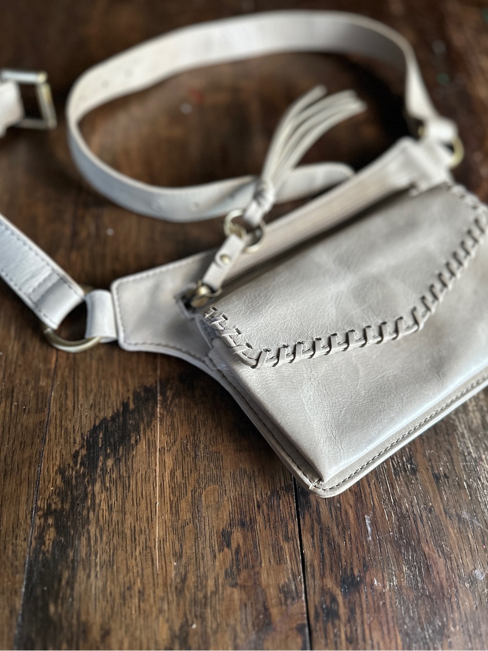 HOBO Brae Alabaster Leather Convertible Sling Belt Bag